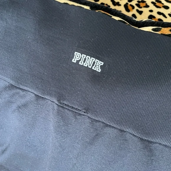 Ultimate leggings by PINK. Amazing hombre colors. - Picture 9 of 11